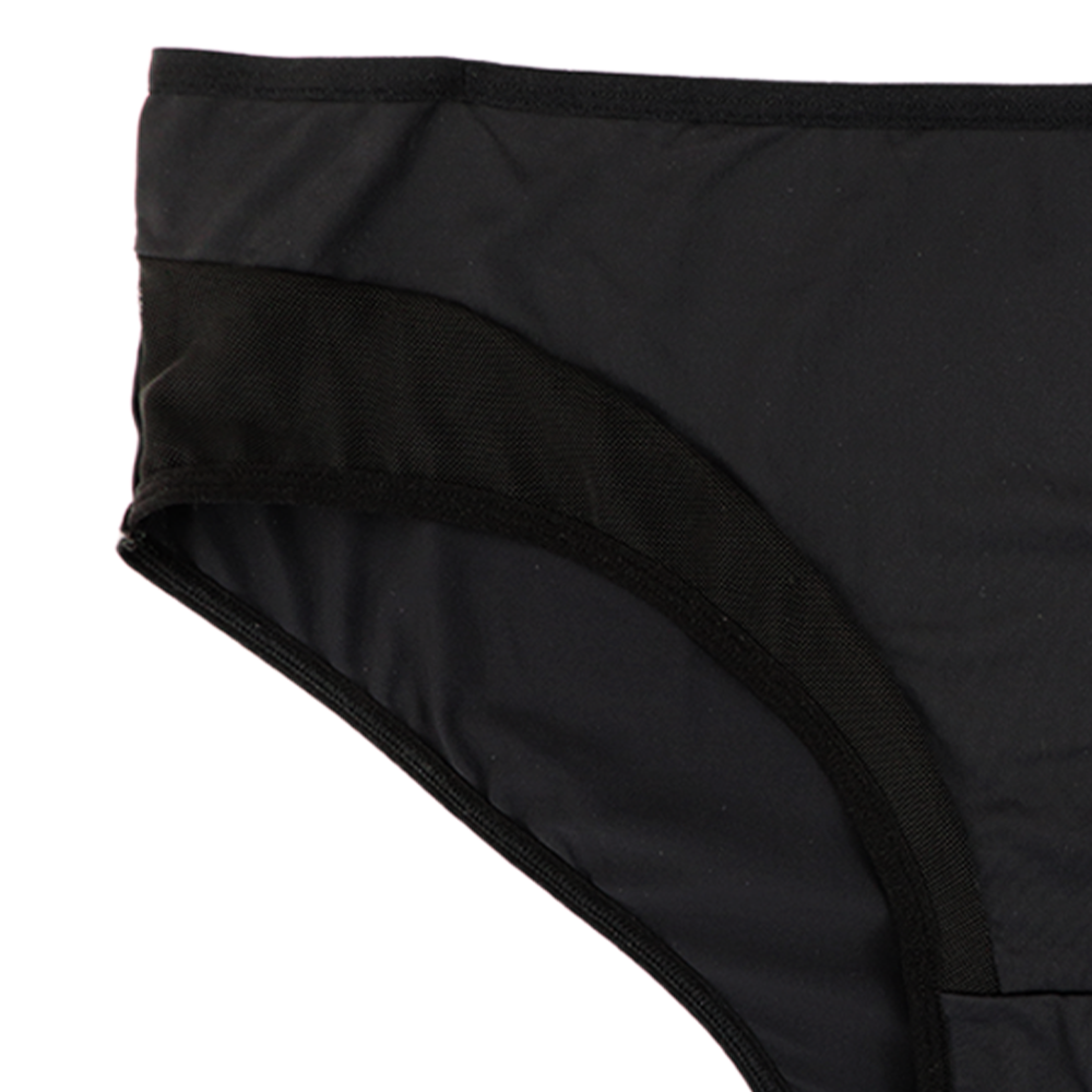 Panty coordinable de talla extra con detalles de mesh  negro 74007 Lady Carnival.
